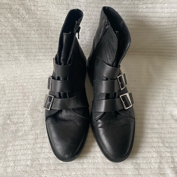 Zara Trafaluc Black Leather Embroidered Multi-Buckle Ankle Boots EU 39 US 8 - Picture 2 of 9